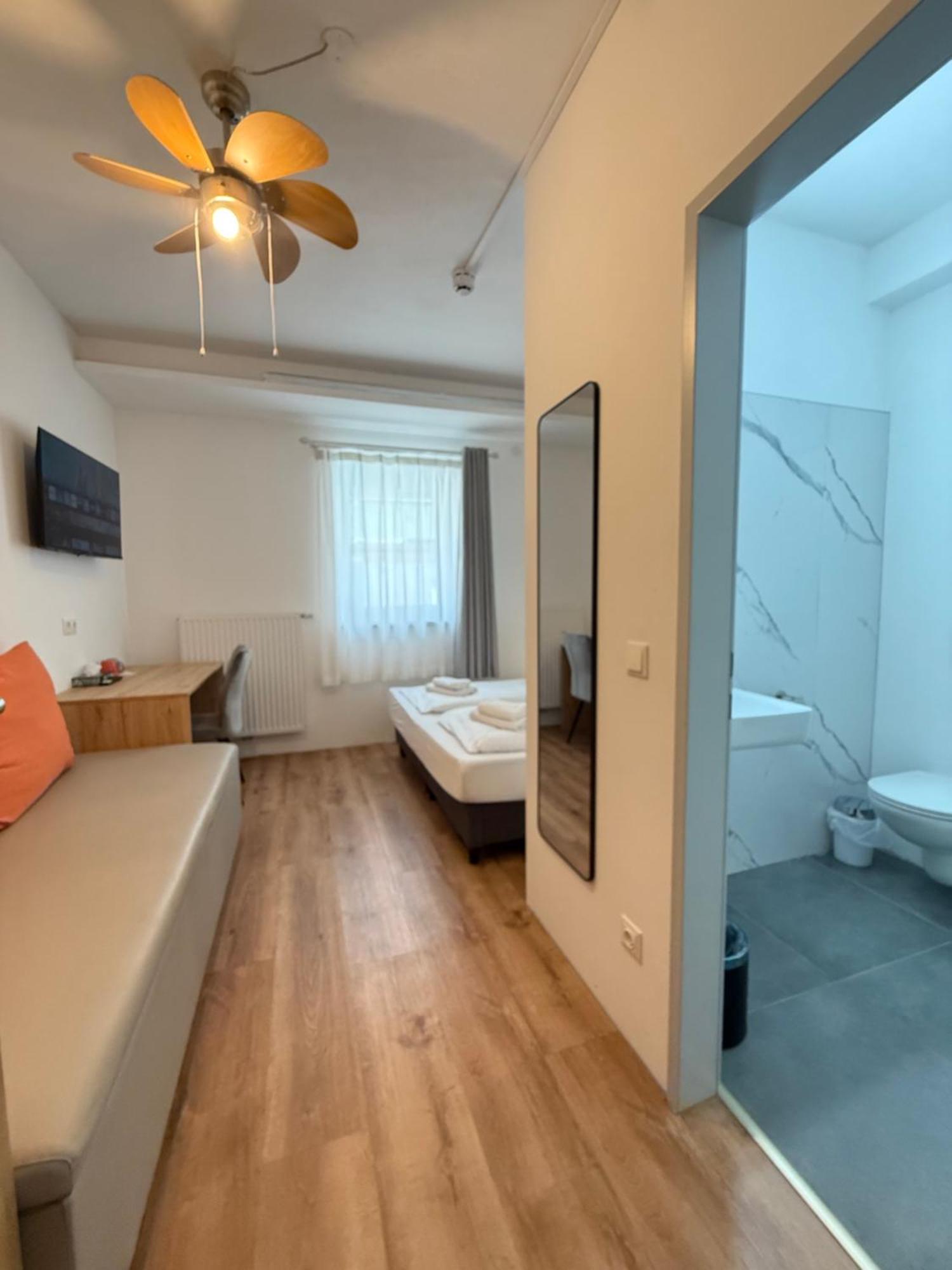 Vogelweiderhof-rooms 3* Salzburg